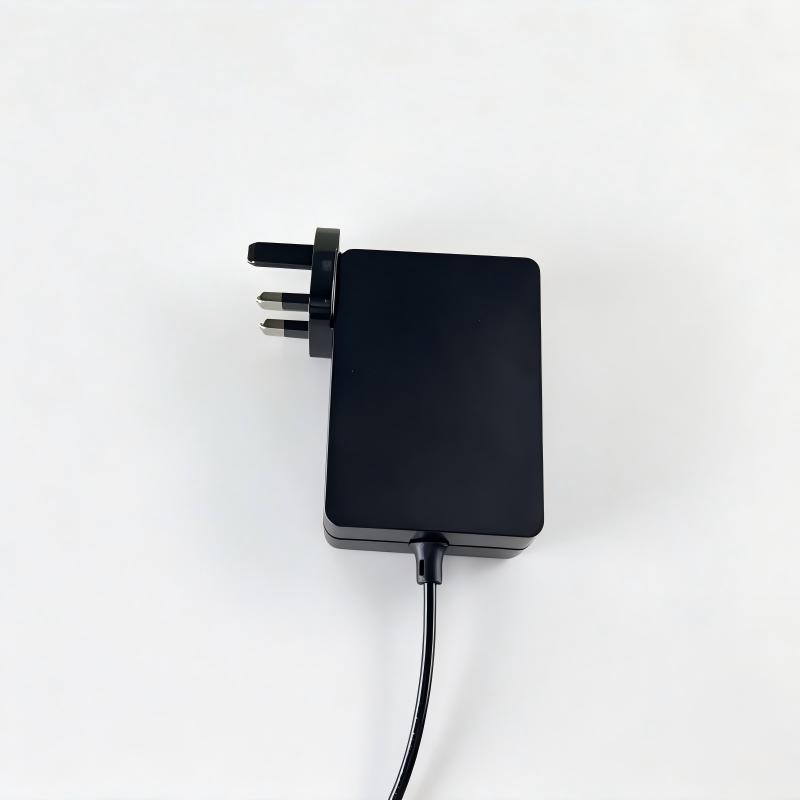 120W英规插墙式电源适配器